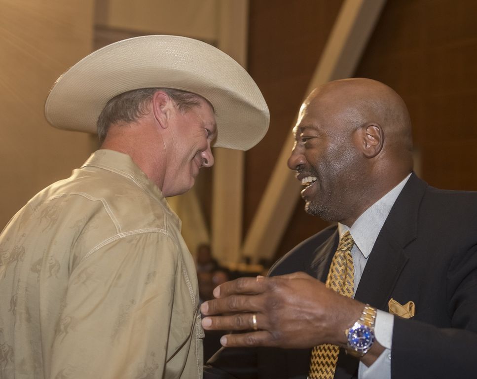 UAPB gala event draws former NFL legends