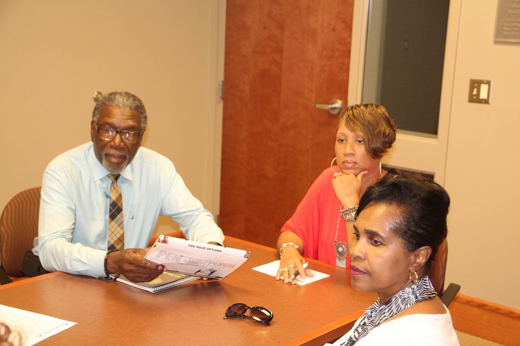 Community leaders: Mentoring is answer to school fights