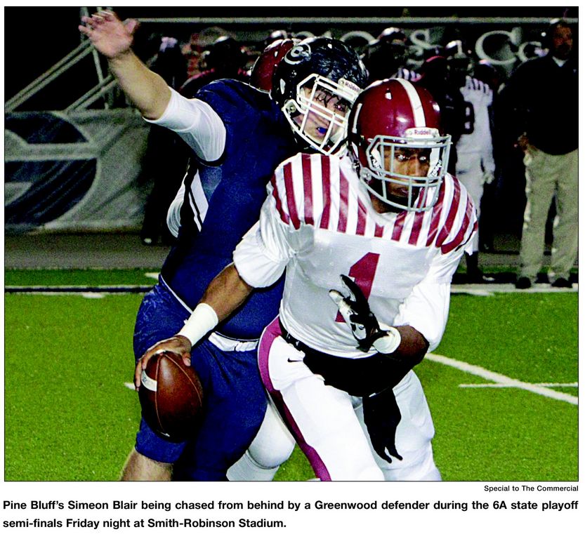 Zebras lose by hair to Greenwood, ending season