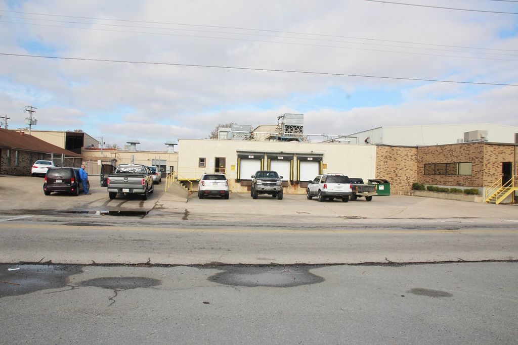Summit Poultry spent-hen plant to re-open