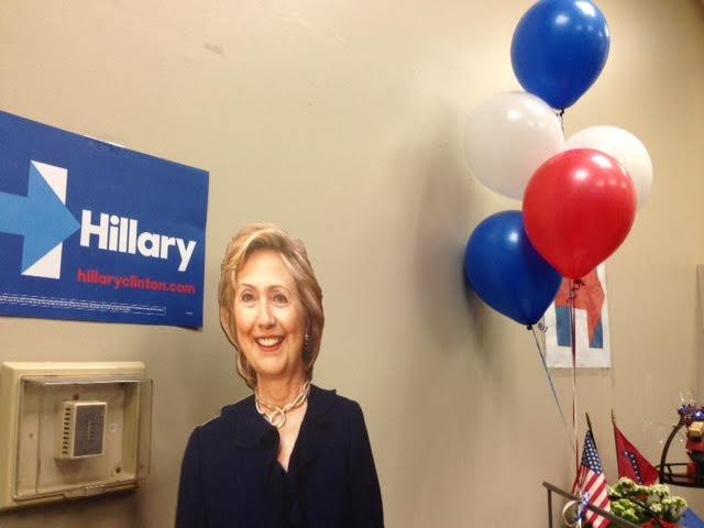 Clinton campaign opens Little Rock office