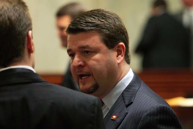 State senator raising funds for Ten Commandments monument at Capitol