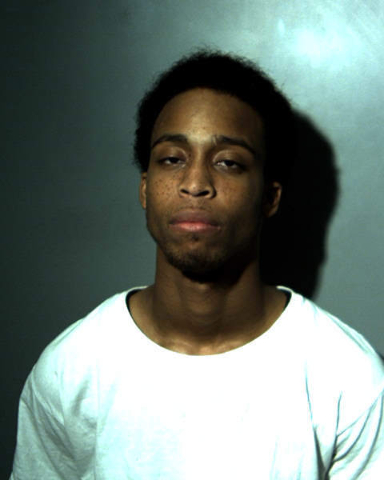 Bond set for man on parole after guns found in apartment