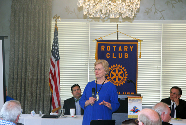 Pringos discusses Go Forward Pine Bluff at Rotary Club