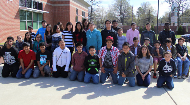 SEARK hosts migrant students