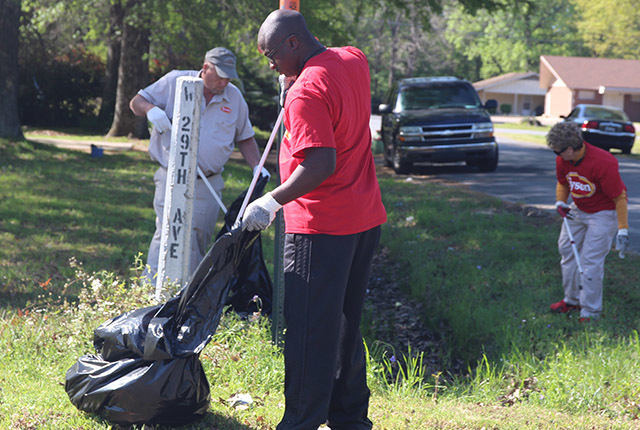 City teams with Tyson, Covenant Recovery to clean up high-crime area