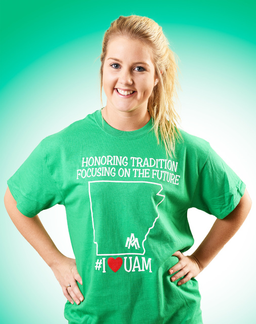 Warren student wins UAM T-shirt design contest
