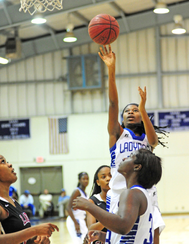 SC girls show Dollarway how it’s done