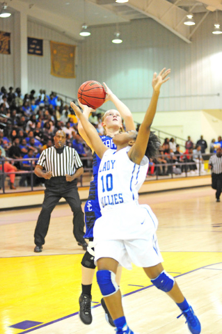 SC girls claim region title