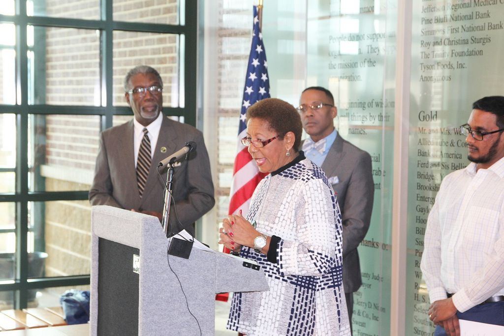 School districts accept challenge to boycott violence