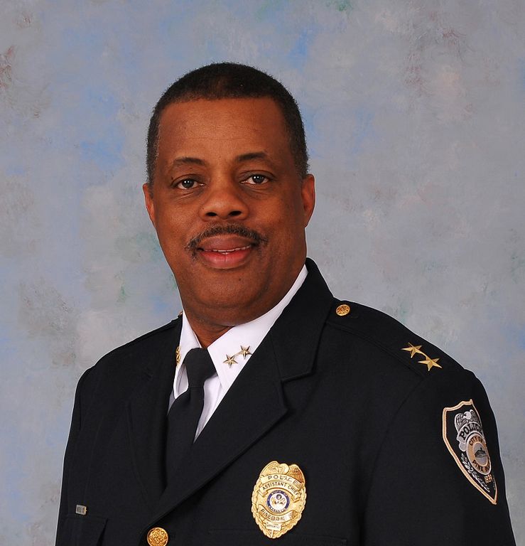 Mayor appoints Whitfield as interim PD chief