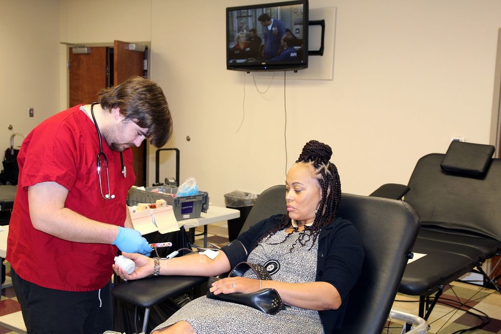 American Red Cross seeks blood donors in Pine Bluff