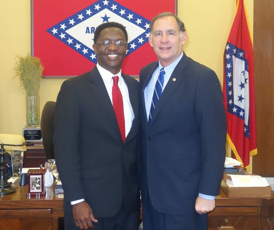 PBSD Board President Dabner talks education with senator