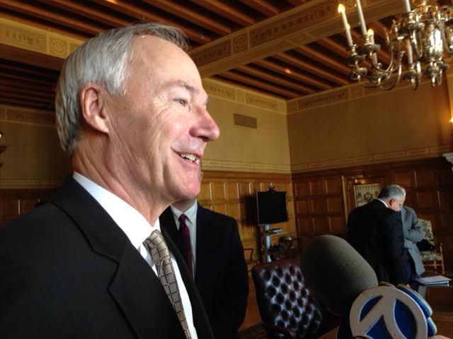 Arkansas governor hails decision by Amazon to collect sales taxes