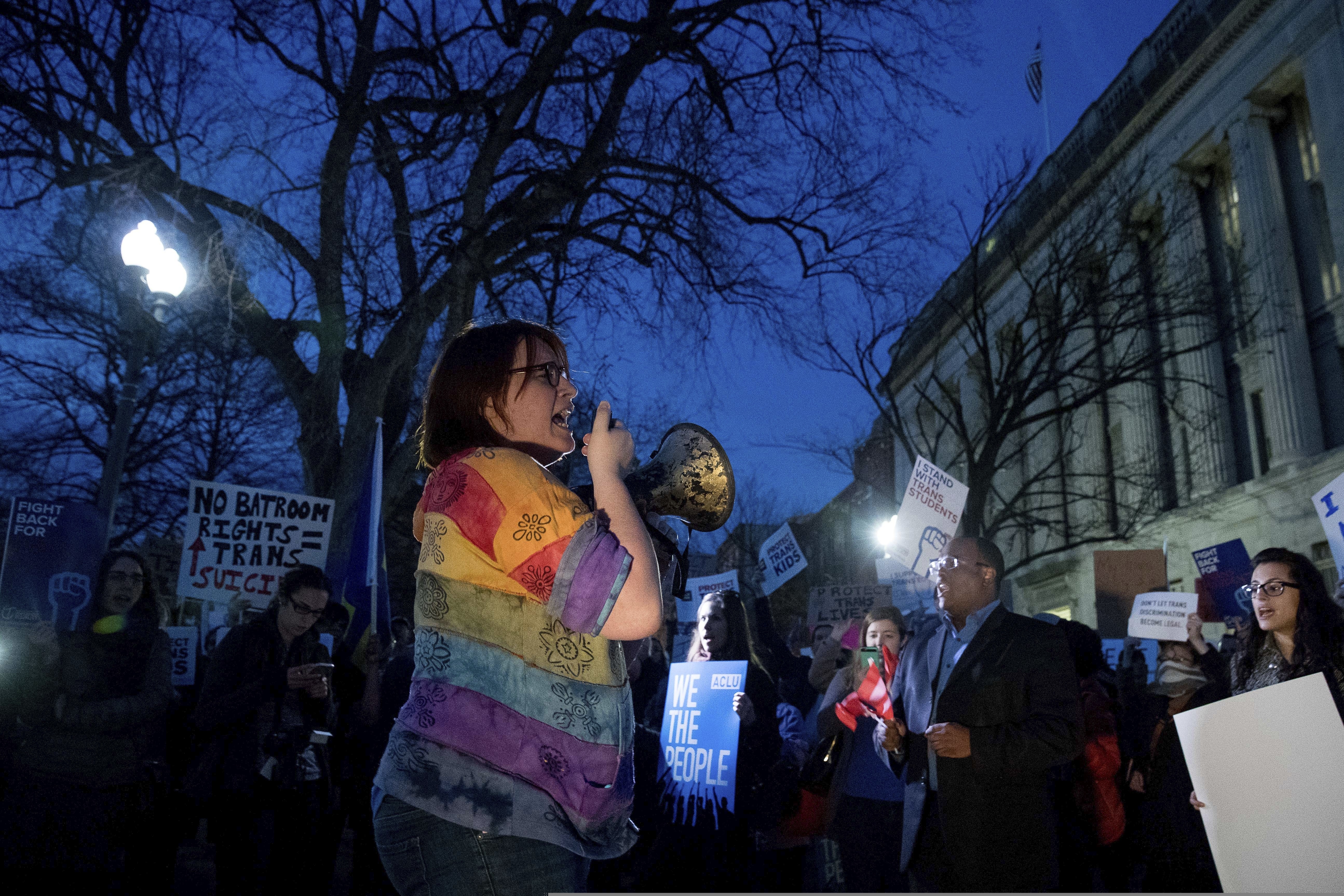 Trump administration lifts transgender student bathroom protections