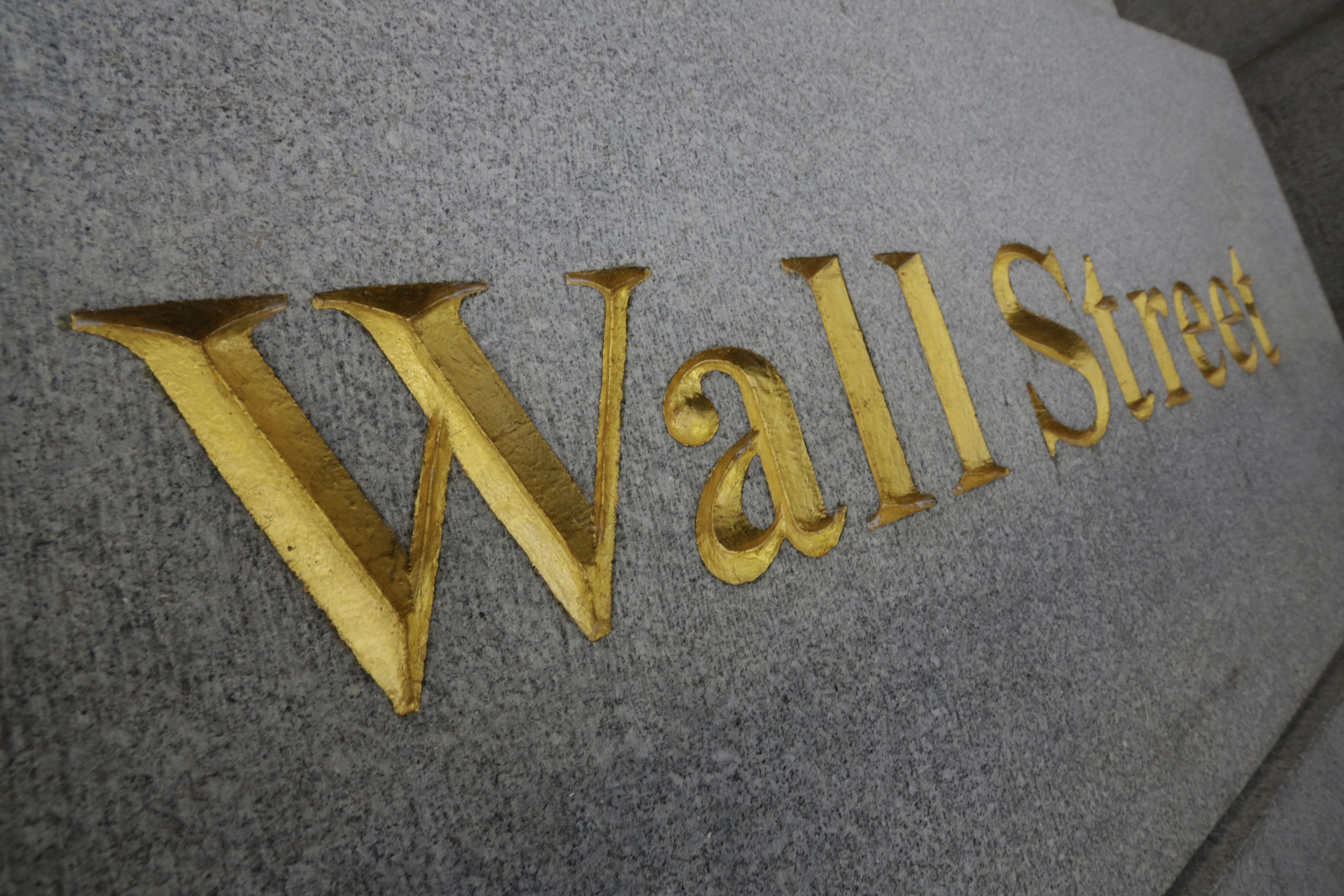 Closing bell: Deal-hungry investors send food stocks higher