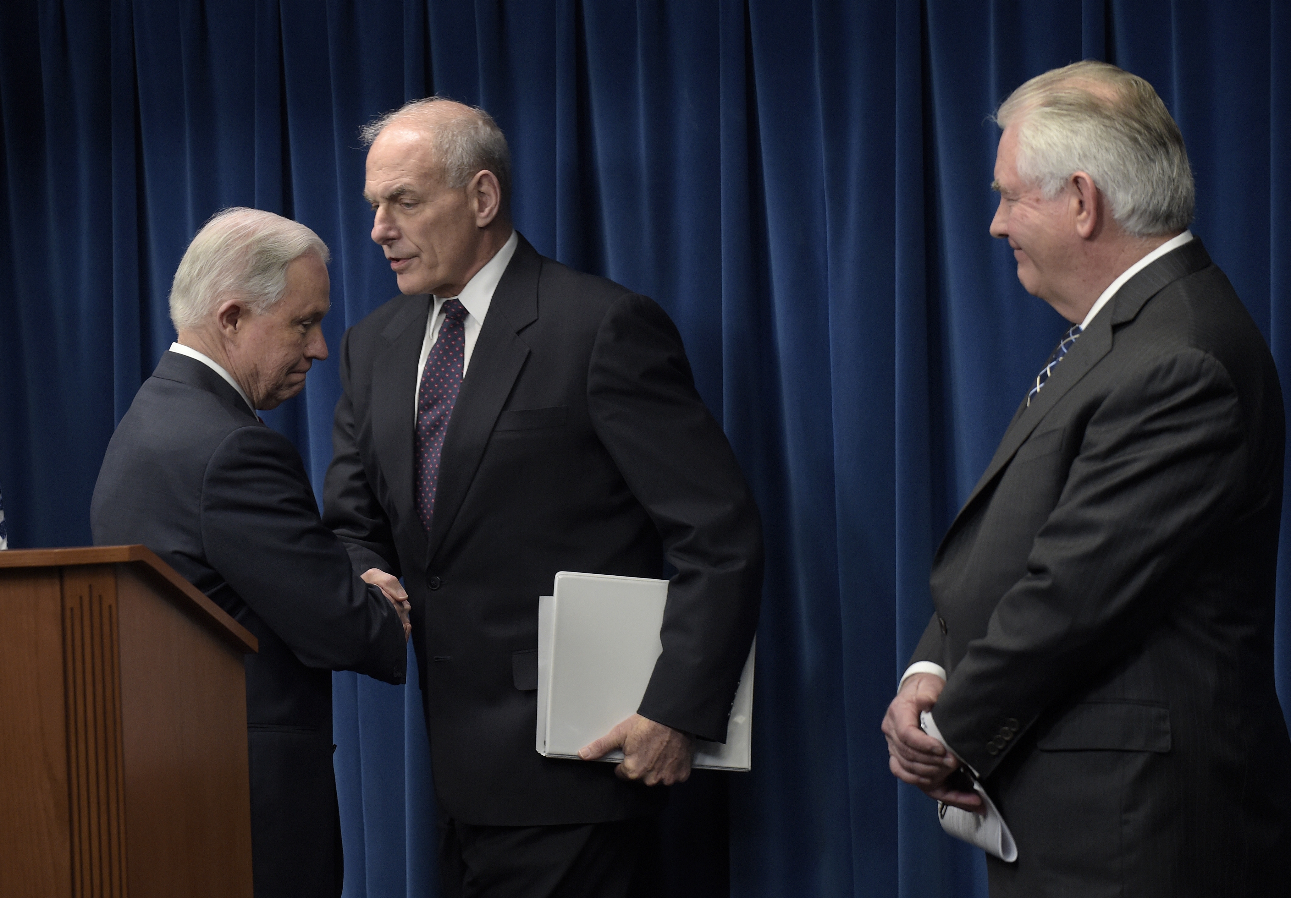 Revised travel ban targets those seeking new visas