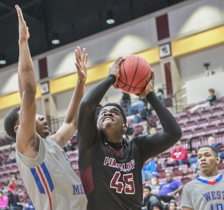 Zebras upset West Memphis 47-44, advancing to semi-finals