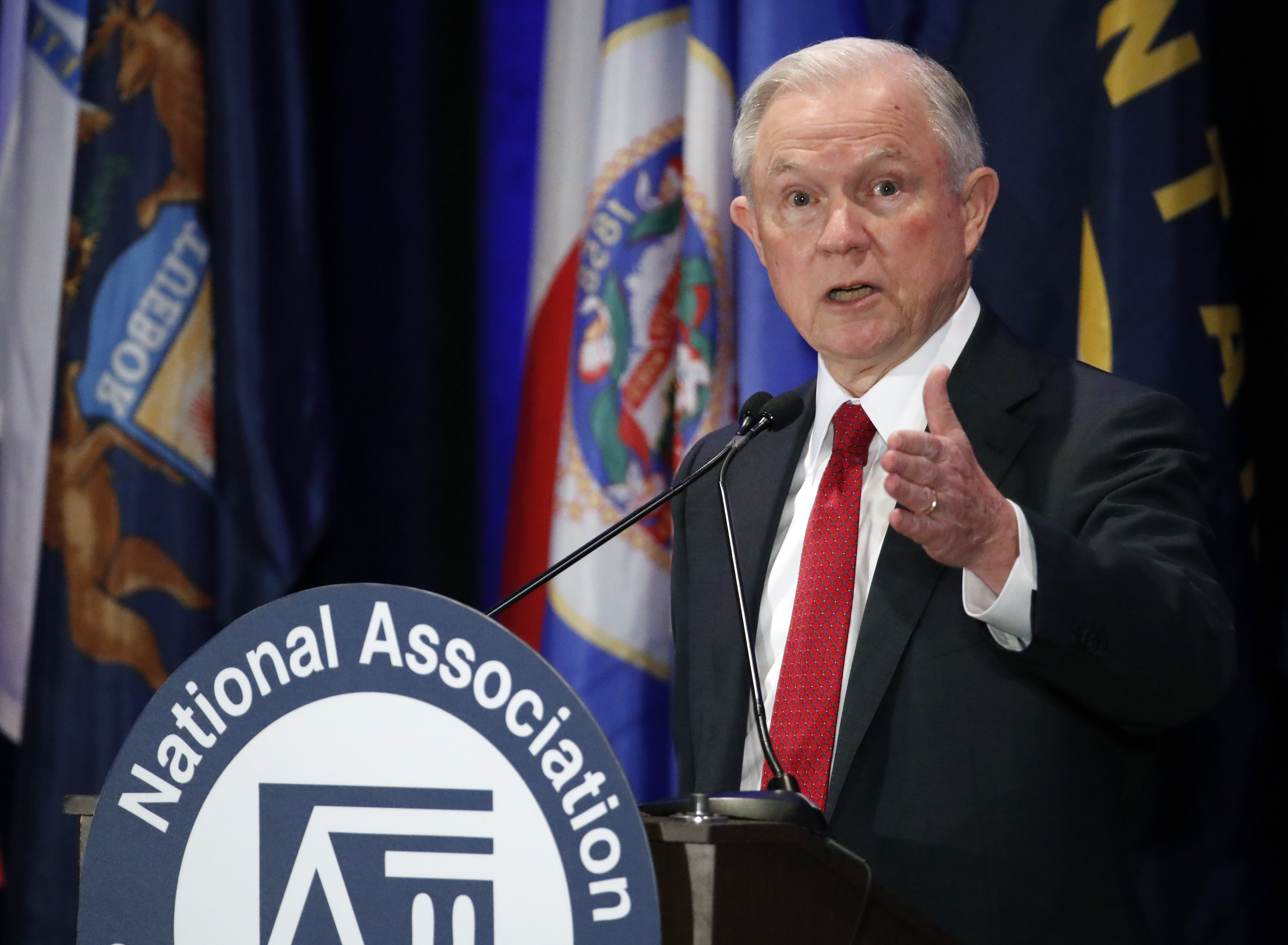 Justice Dept.: Sessions spoke with Russian ambassador in 2016