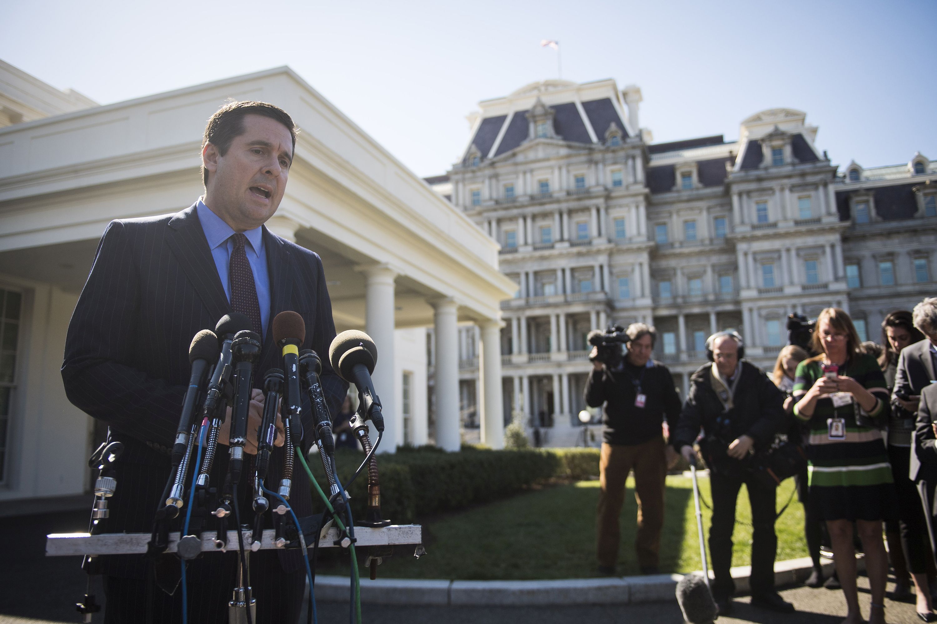 House intel chairman met source on White House grounds