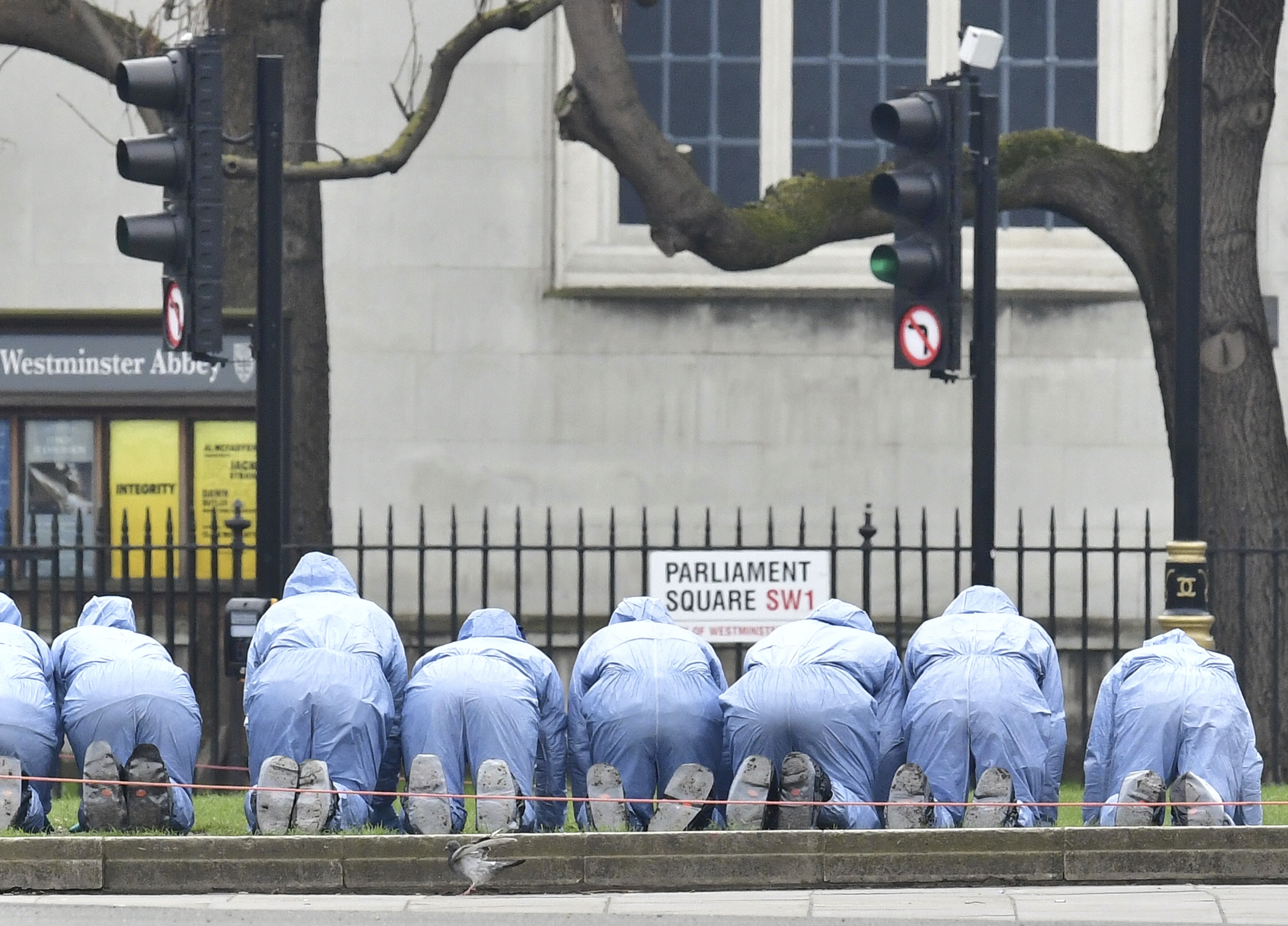 IS group claims responsibility for London car, knife attack