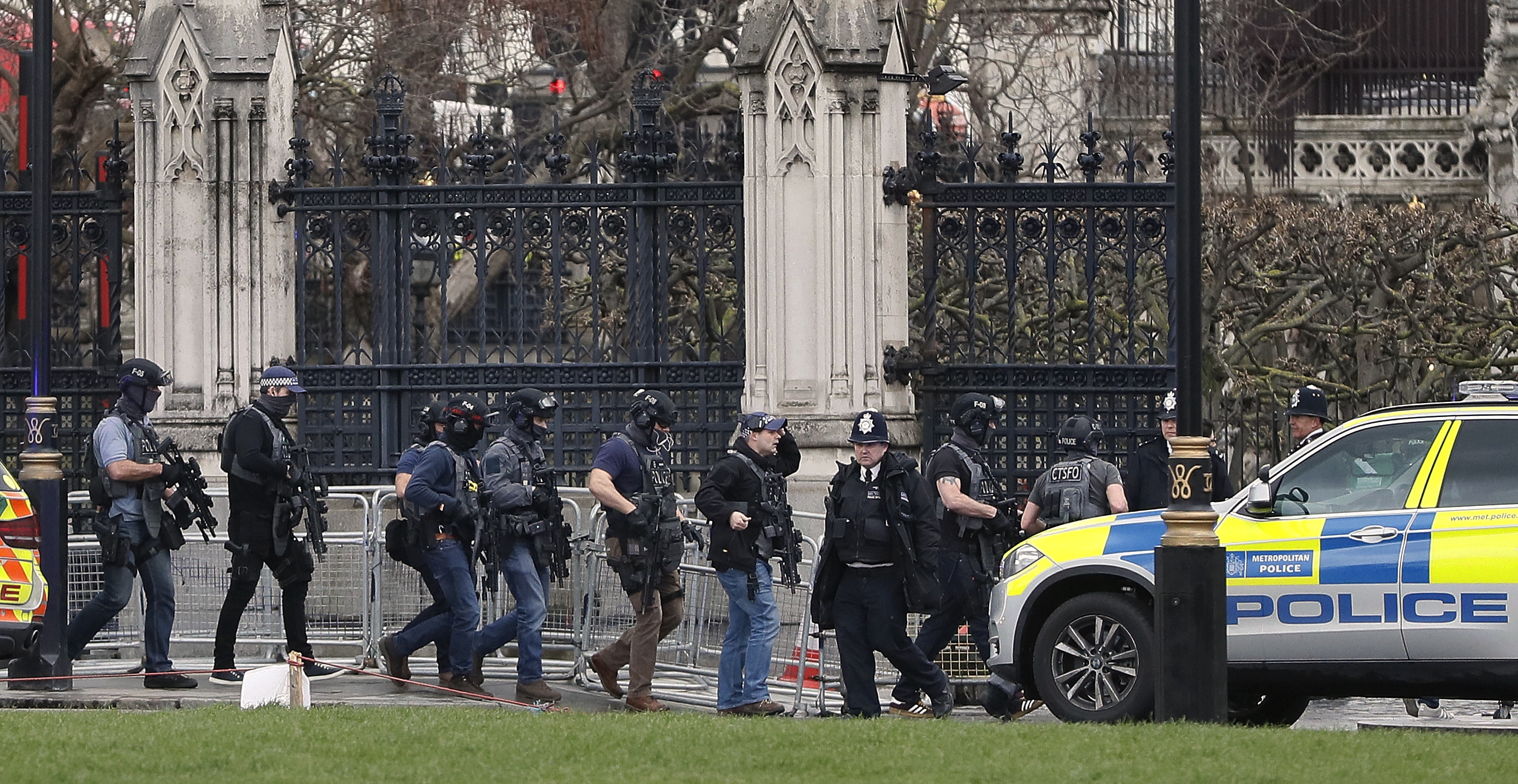 5 dead in car rampage, knife attack in London