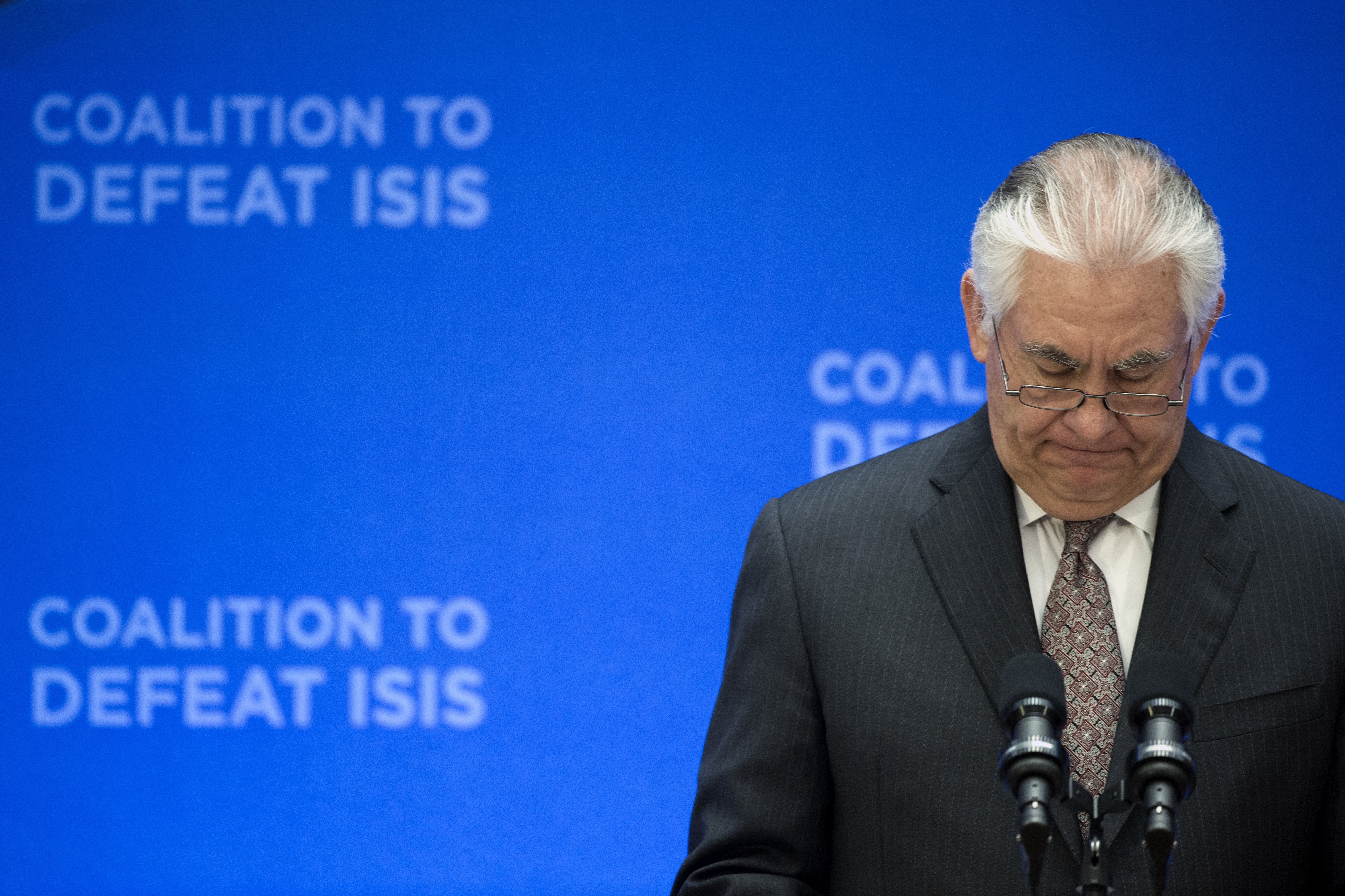 US, allies seek ways to up pressure on Islamic State group