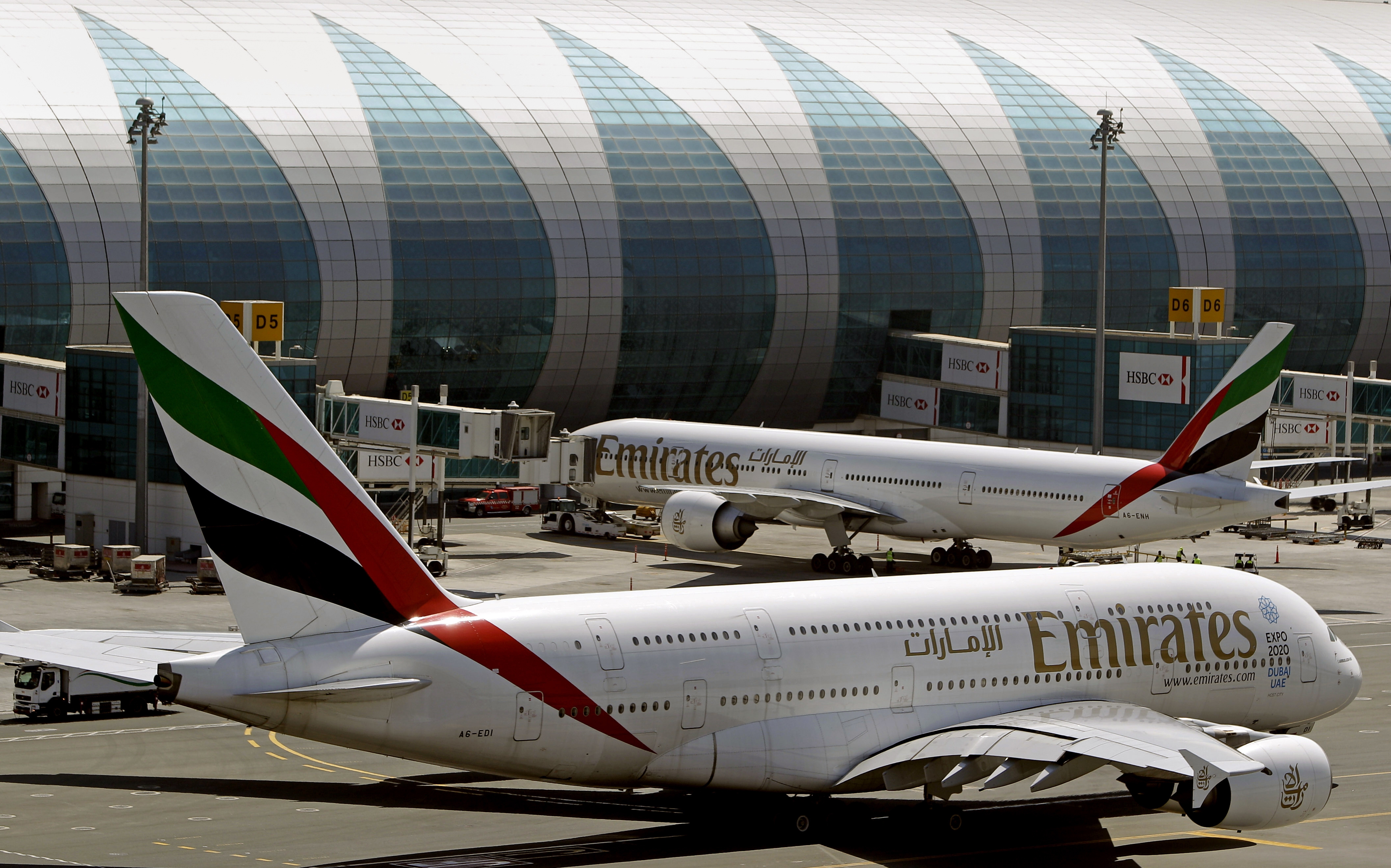 US, UK bar laptop carry-ons from Mideast, N. Africa flights