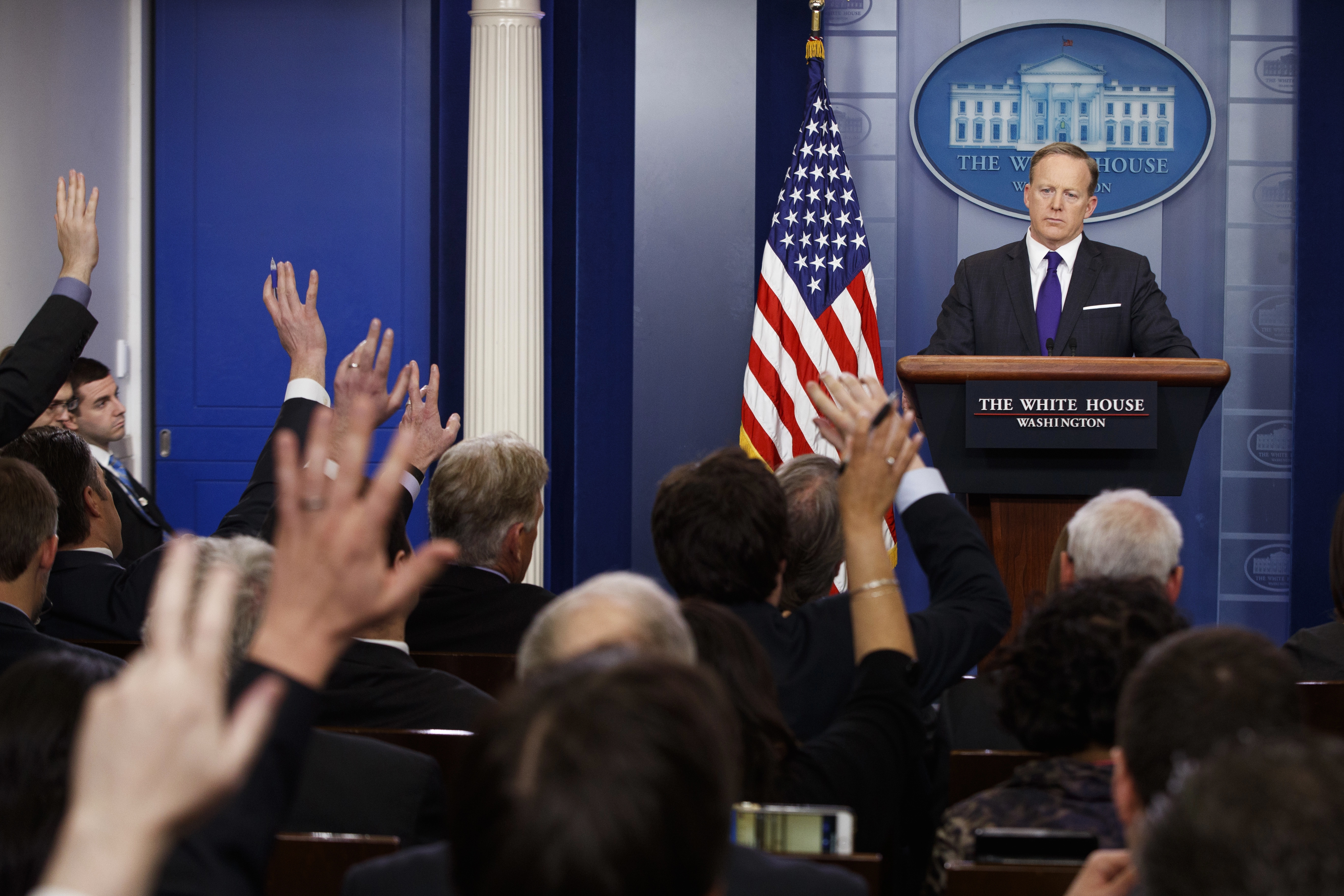 White House invites lawmakers to see intelligence material