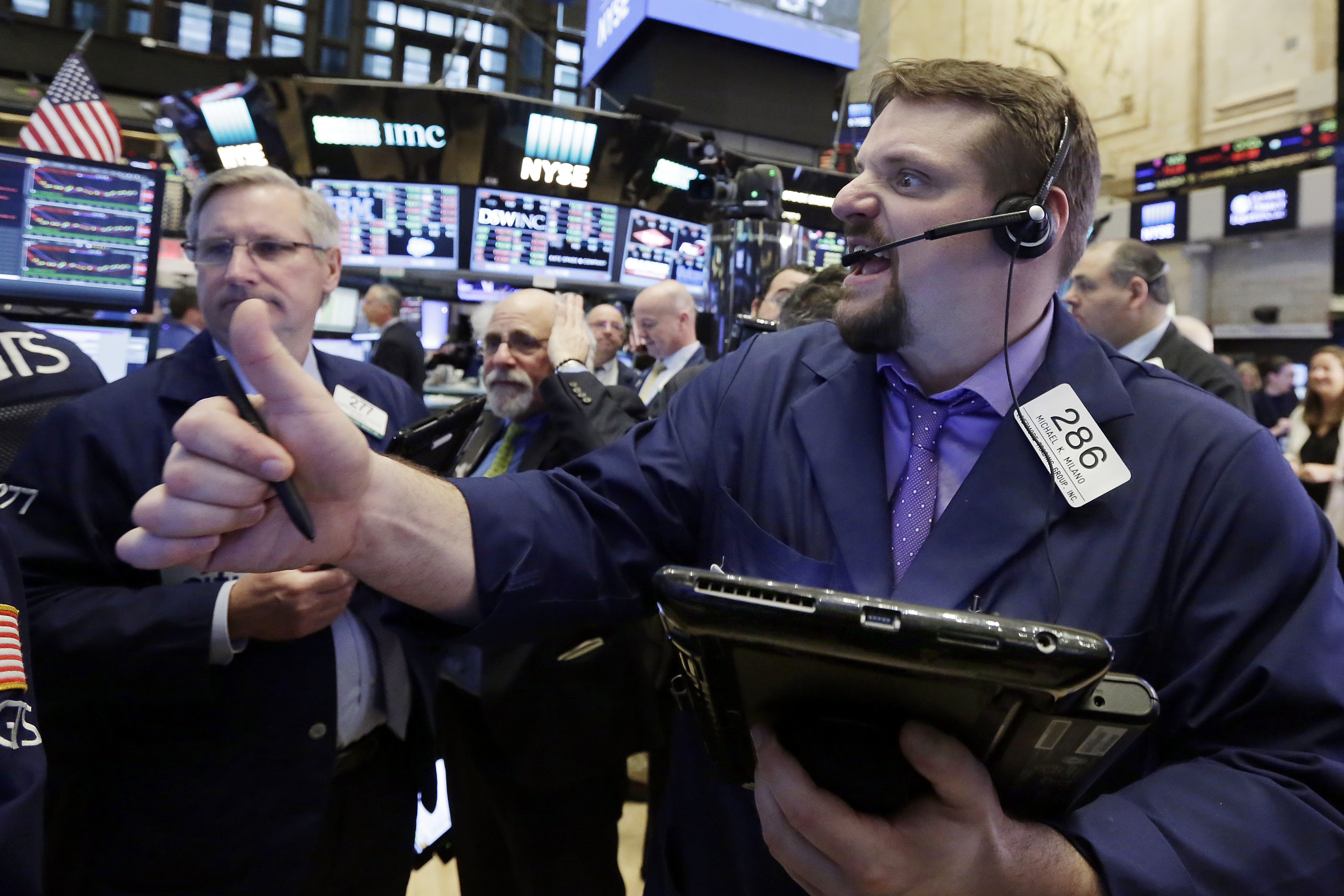 CLOSING BELL: Stocks end higher as retailers, smaller companies rise