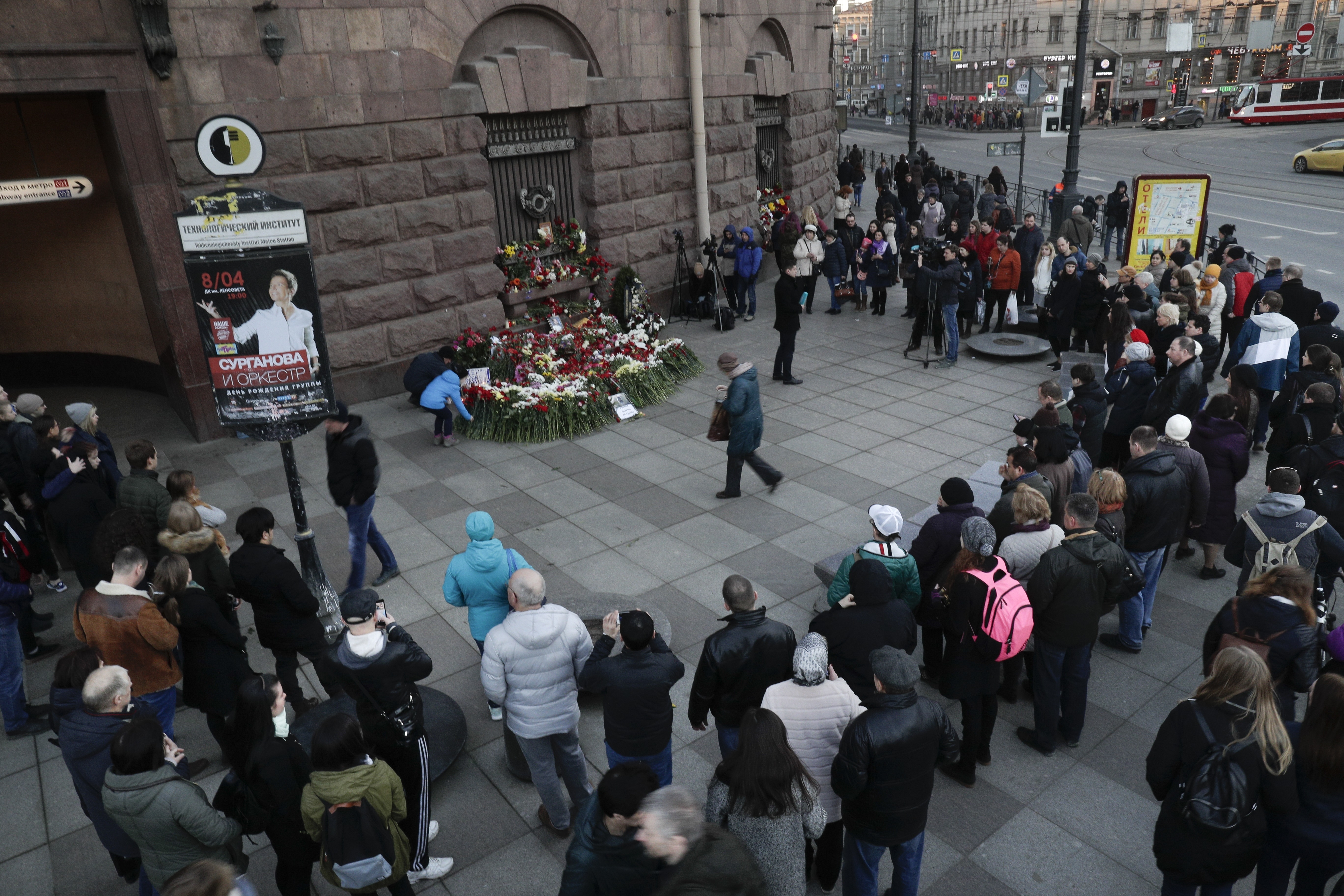 Police arrest 7 in wake of St. Petersburg subway bombing