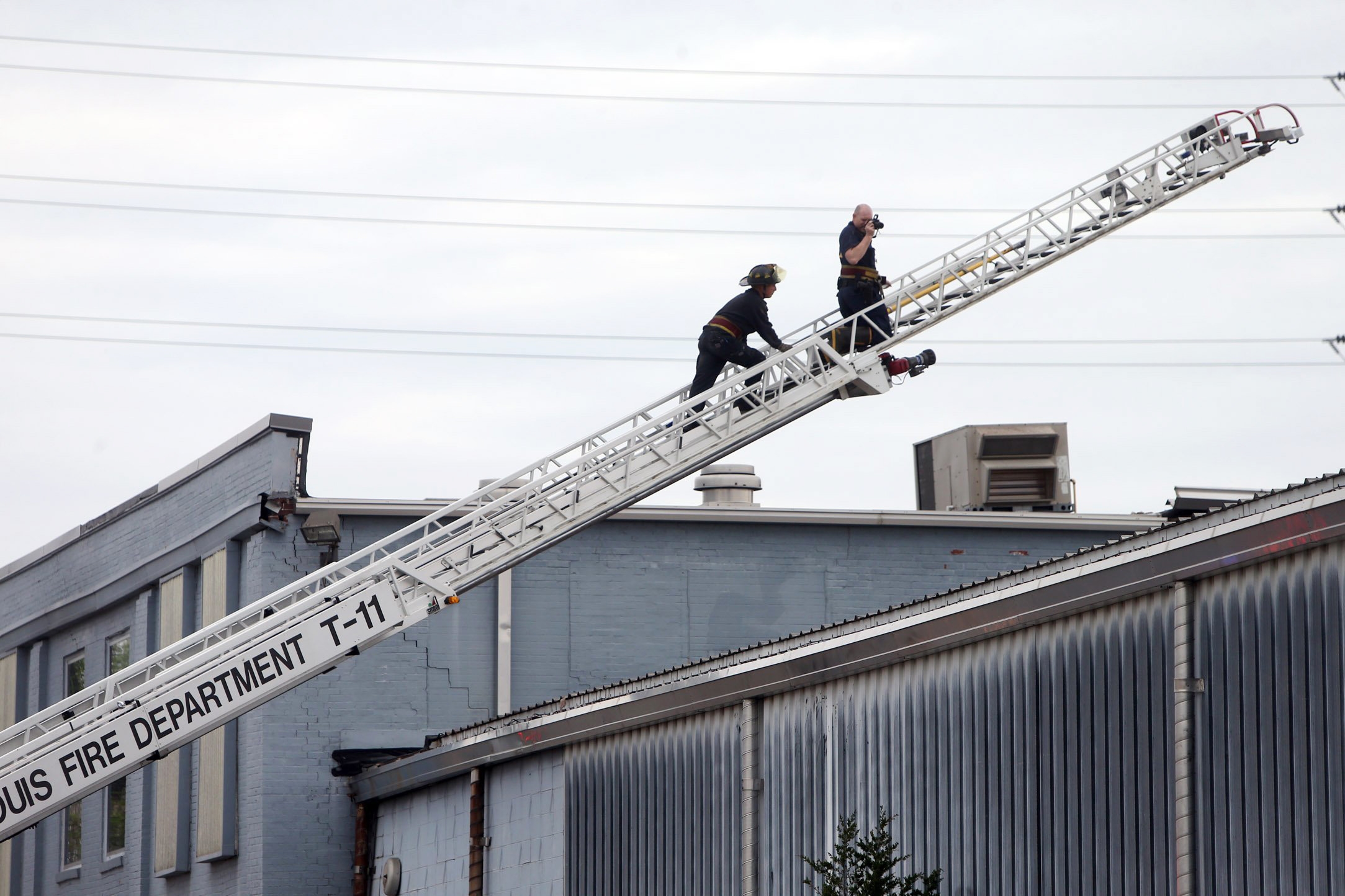 Officials: 3 dead in reported boiler explosion in St. Louis