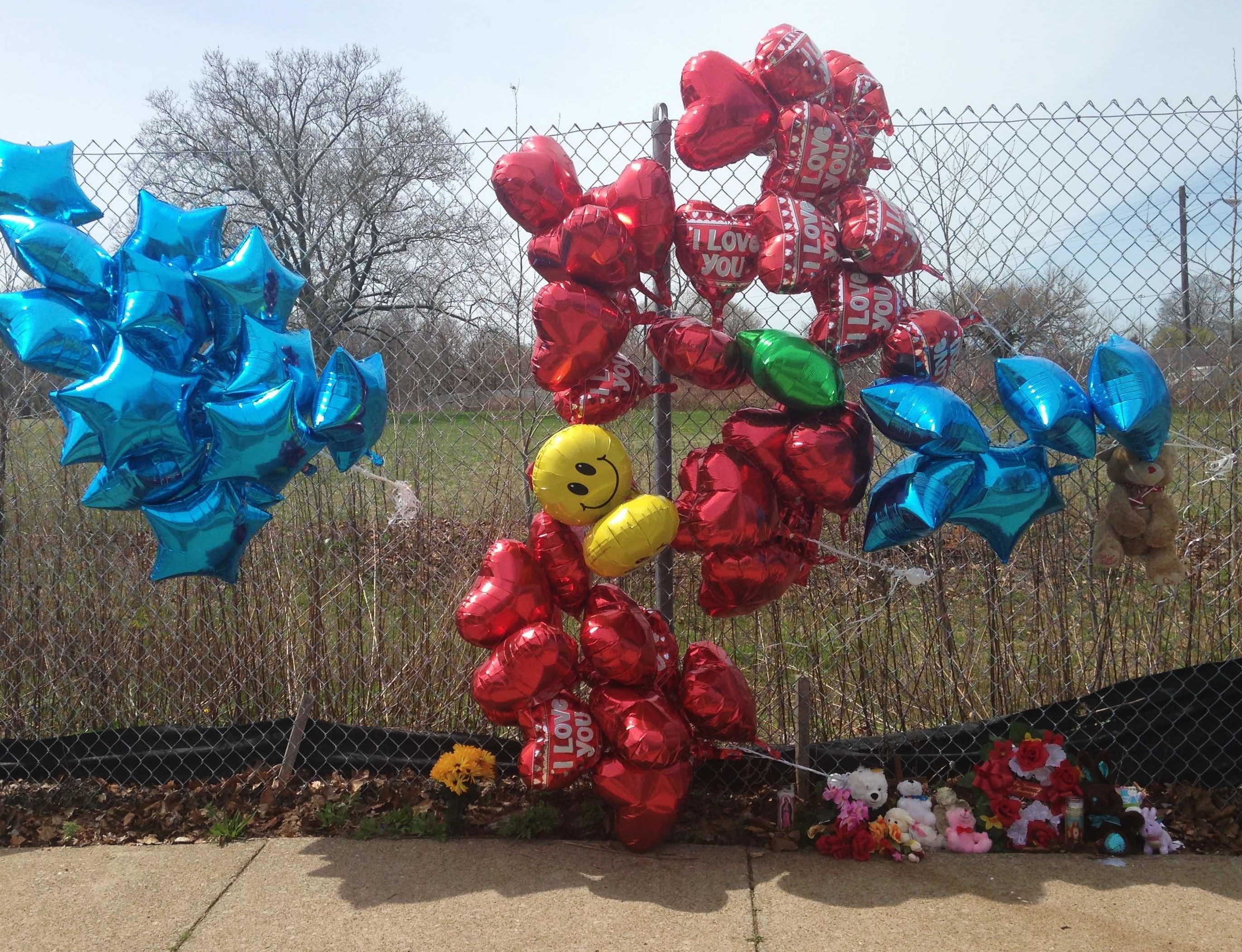 Videos show desperation of suspect in Facebook video killing