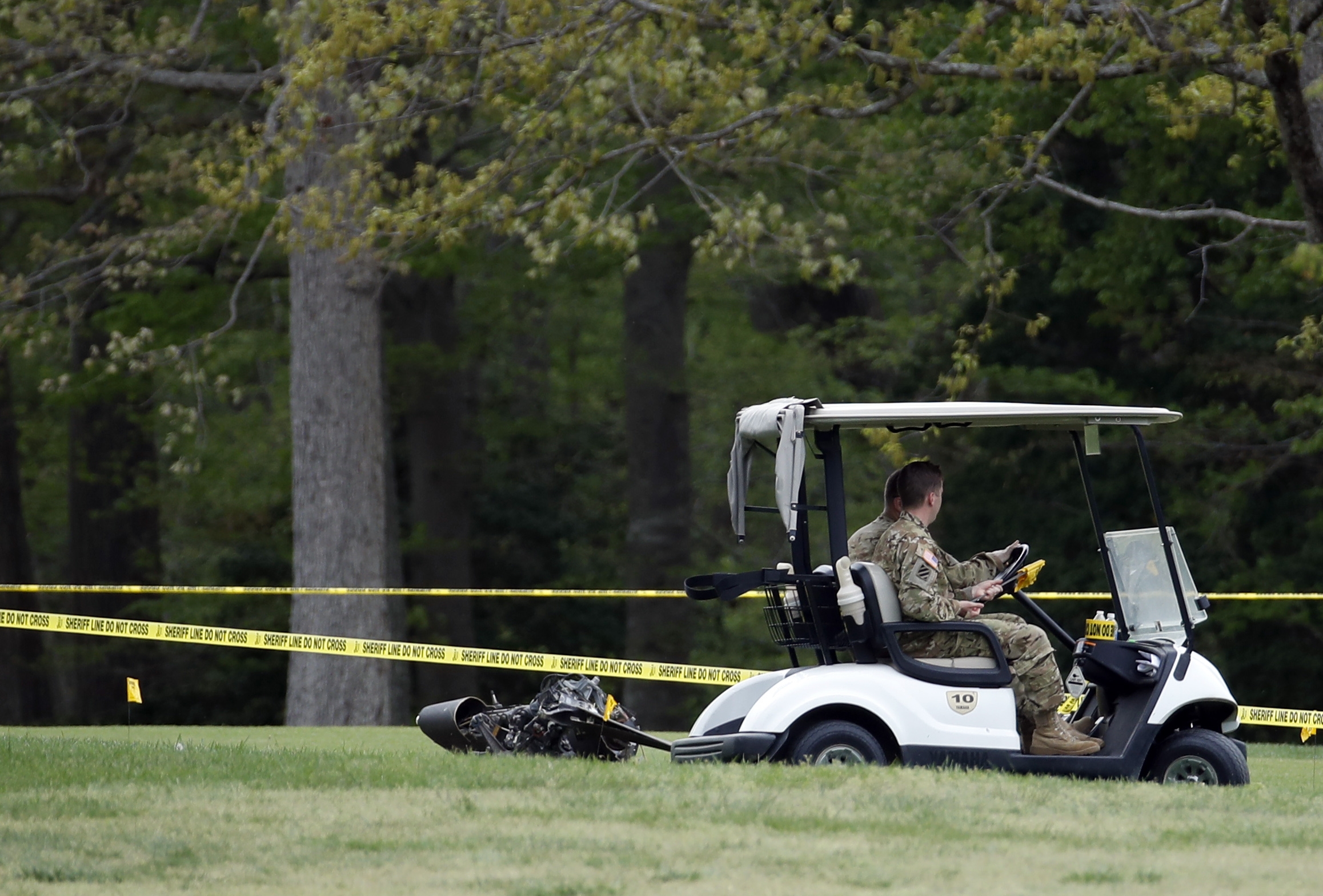 1 crew member dead, 2 hurt after Army helicopter crash