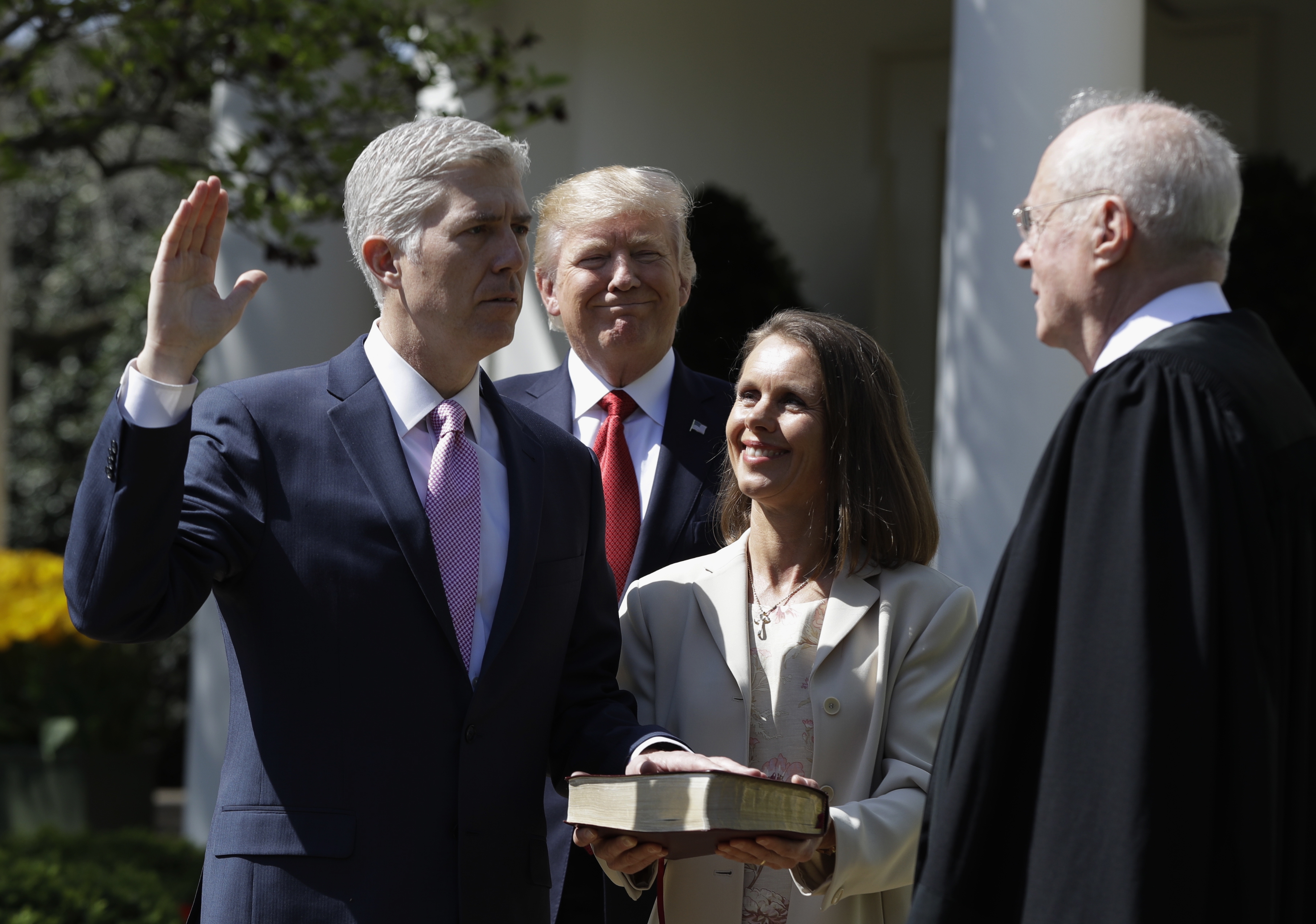 Neil Gorsuch sworn in as Supreme Court justice