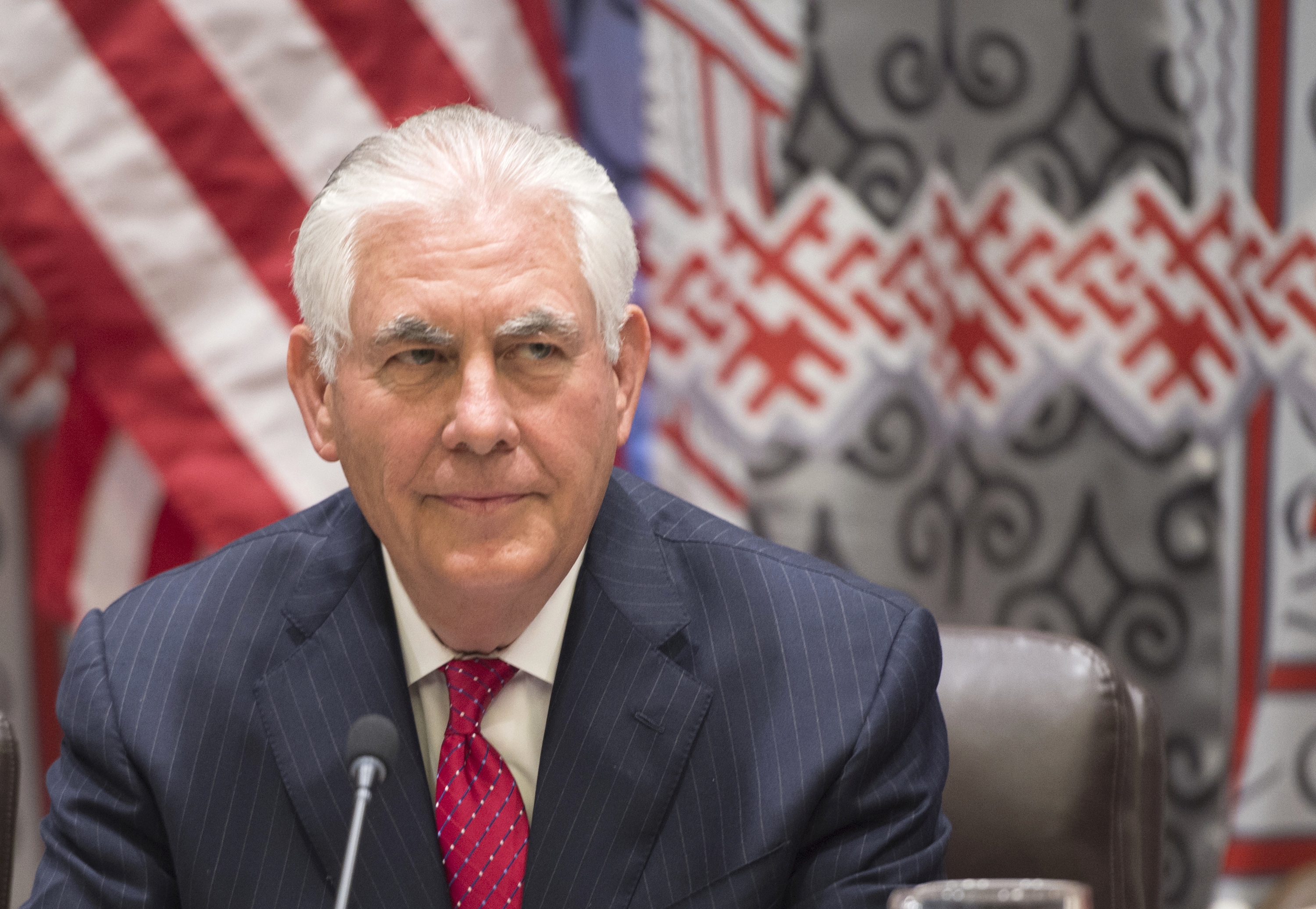 Tillerson eyes cutting 2,300 jobs at State Department