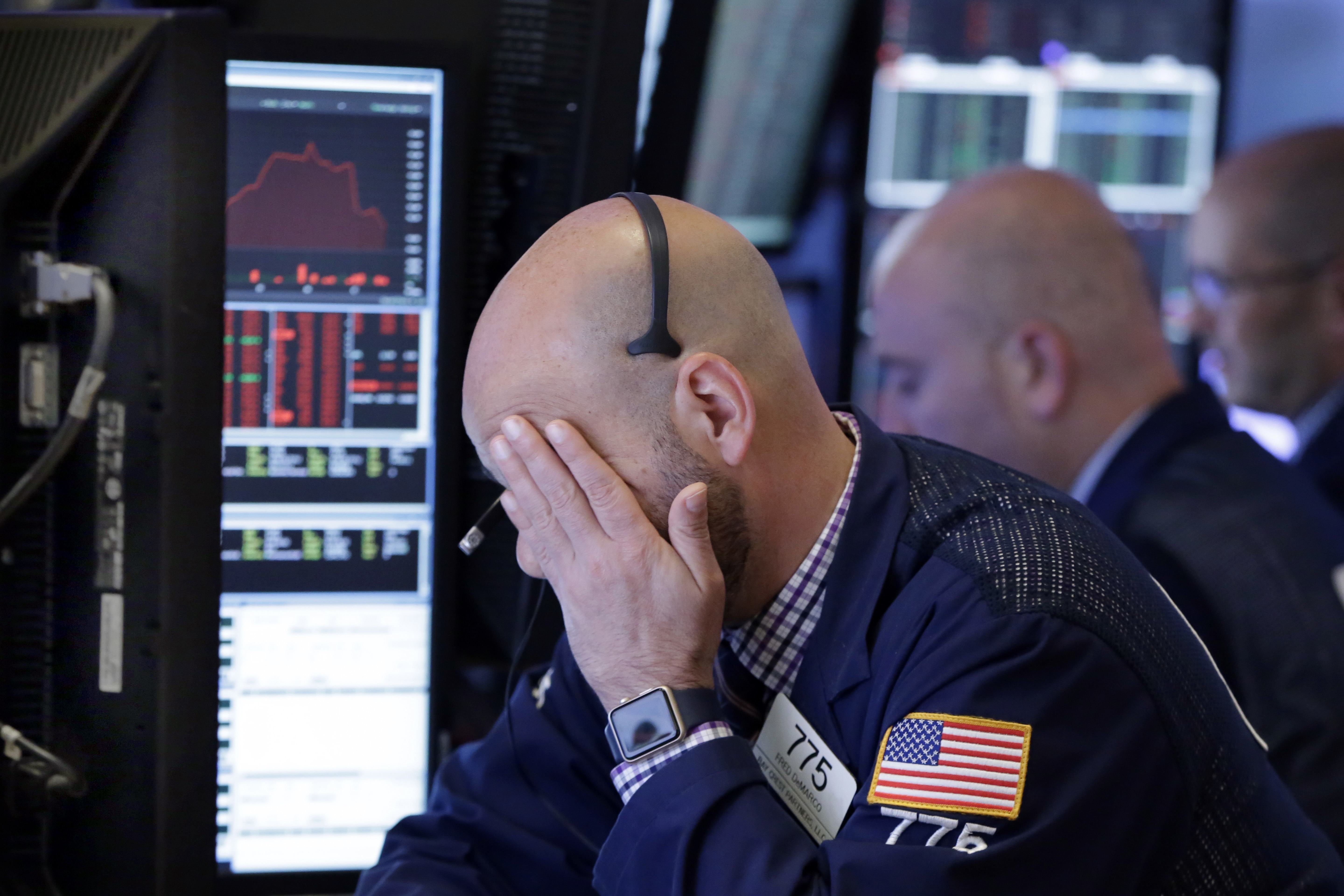THE DRIVE: Stocks fall; FBI search narrows; Brady had concussion
