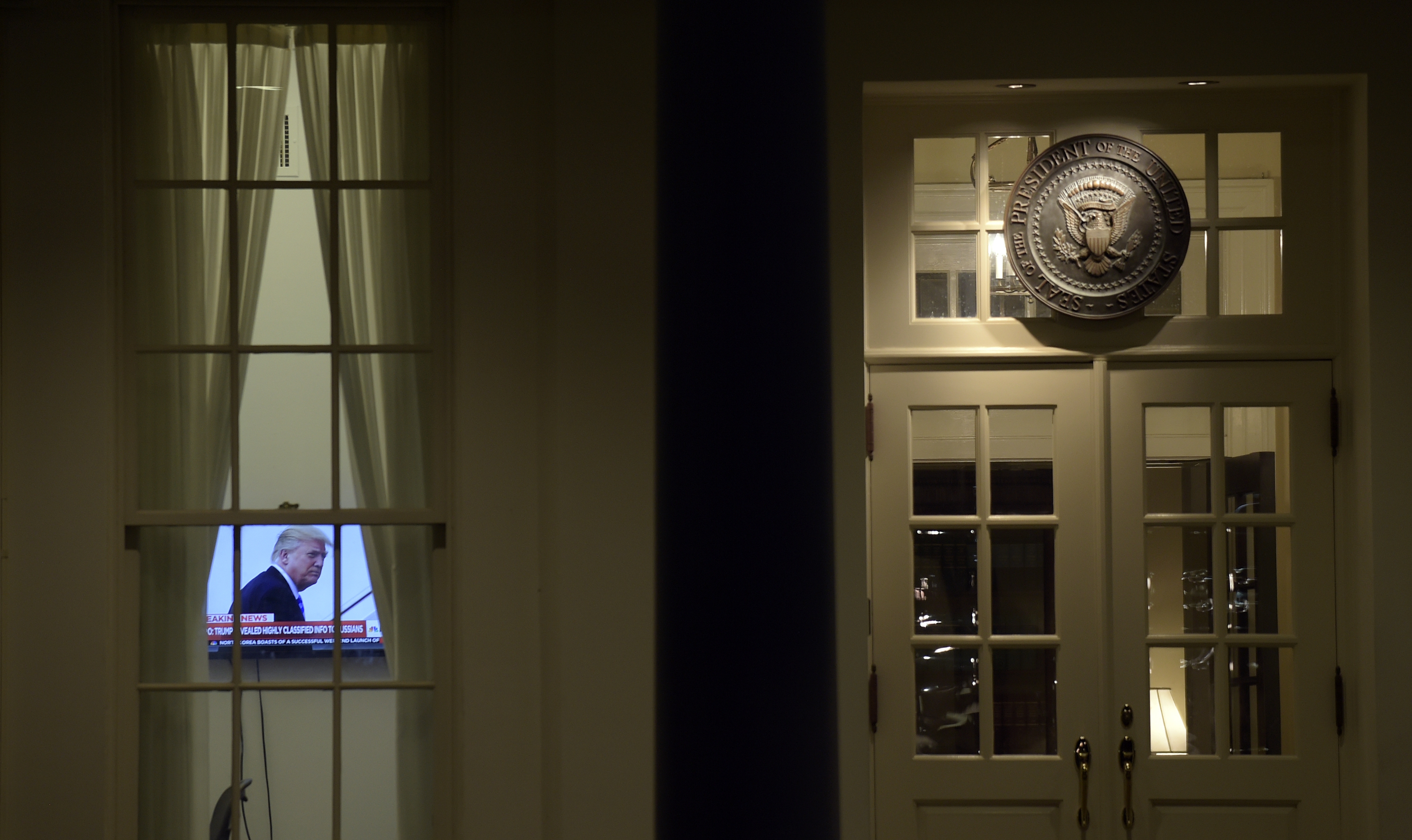 RISE: Senators react to Trump report; 2 dead in Venezuela; man decapitated mom