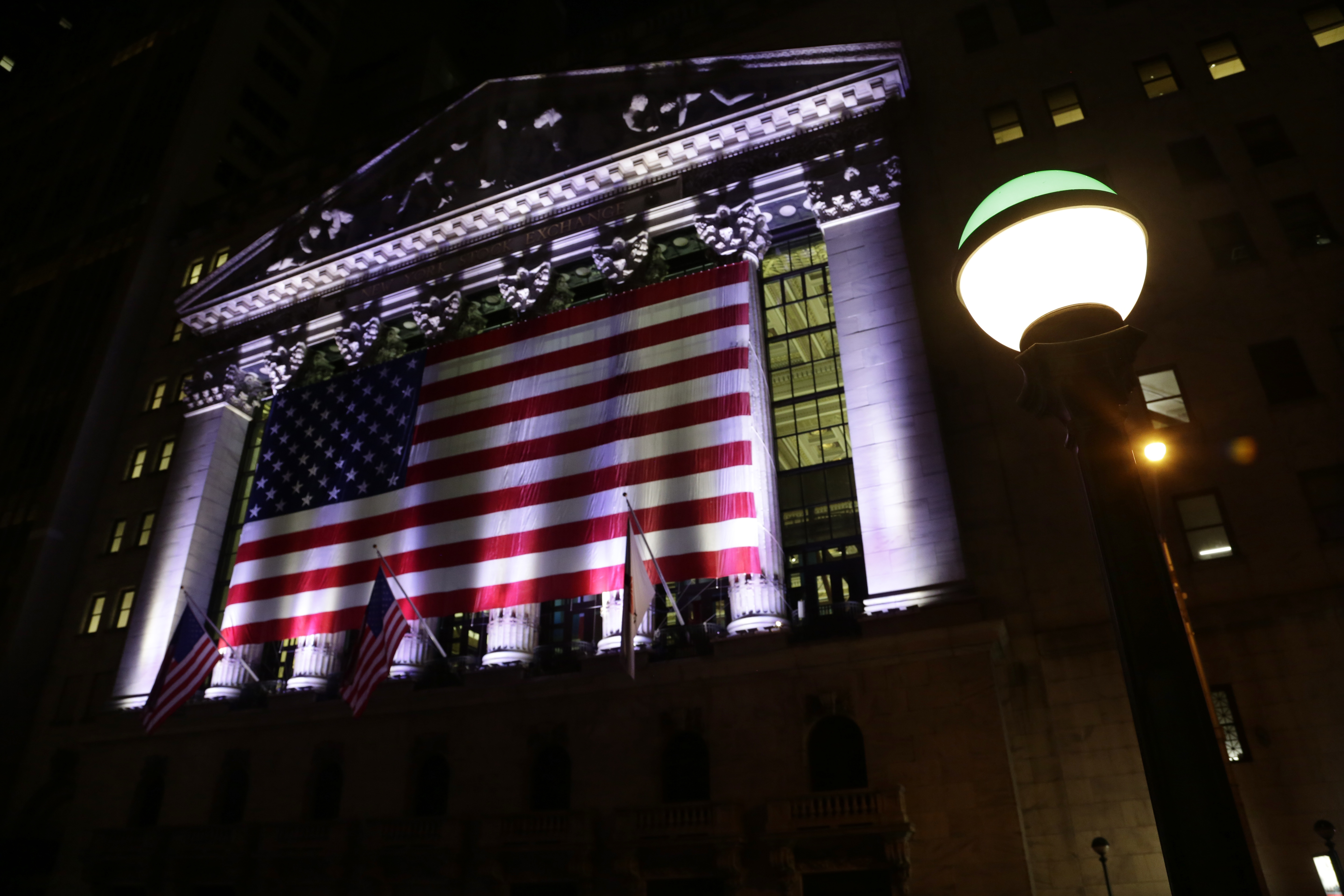 CLOSING BELL: More record highs as US indexes gain