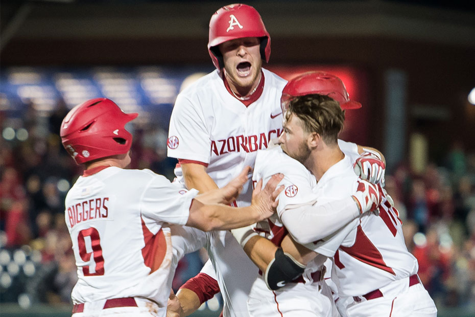 Hogs take game 1 over Vandy