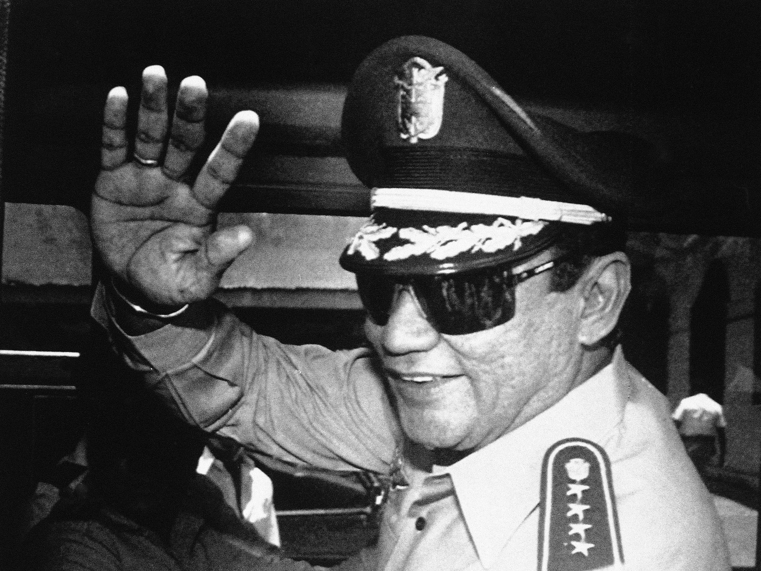 Former Panama dictator Manuel Noriega dies at 83