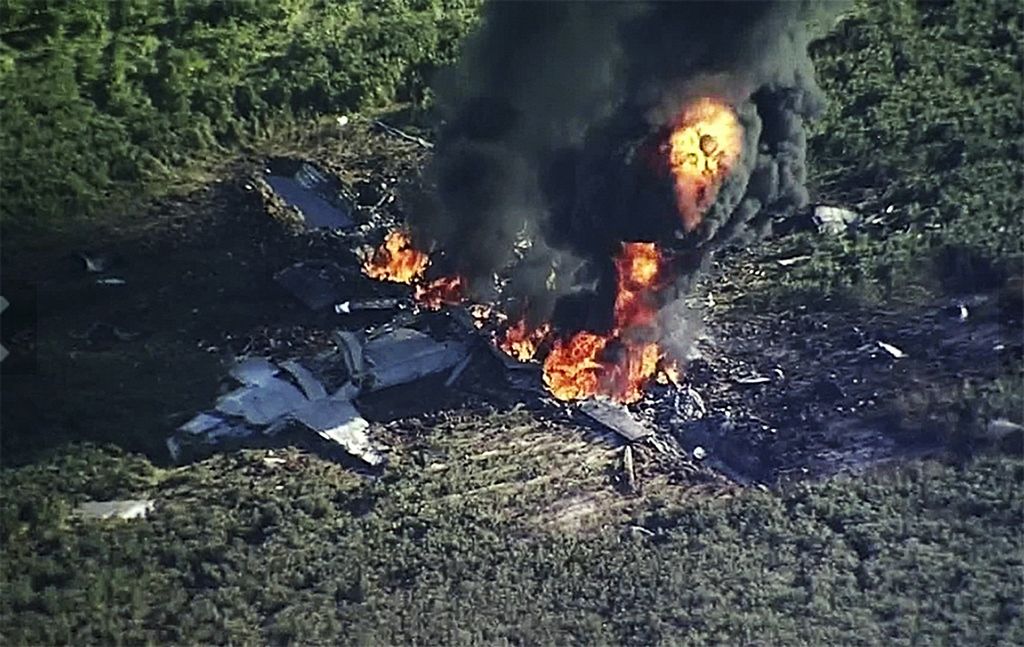 UPDATE: Military plane crash kills at least 16 in Mississippi