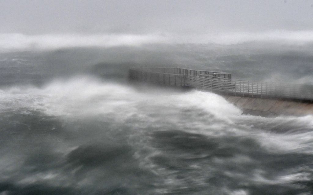 Hurricane Irma: Punishing winds, rain lash much of Florida