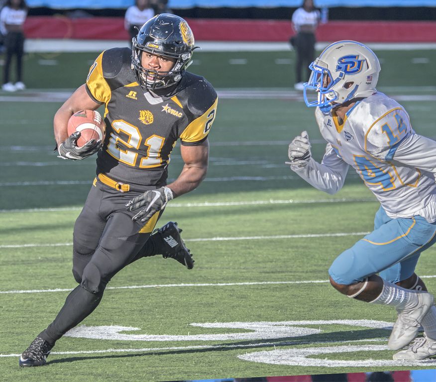 Golden Lions fall to Southern 47-40 in Little Rock