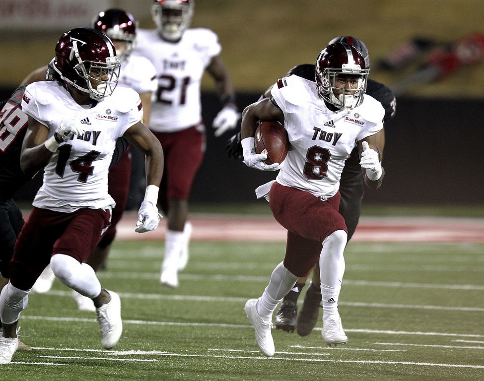 Troy scores with 17 seconds left, beats Arkansas State 32-25