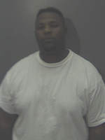 Cash only bond set for felon found with gun