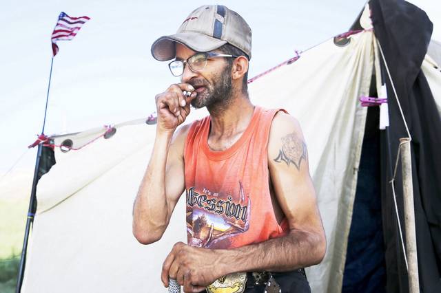 Homeless couple in Texas move to Arkansas, seek better life