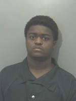 Cash only bond set for convicted felon found with gun