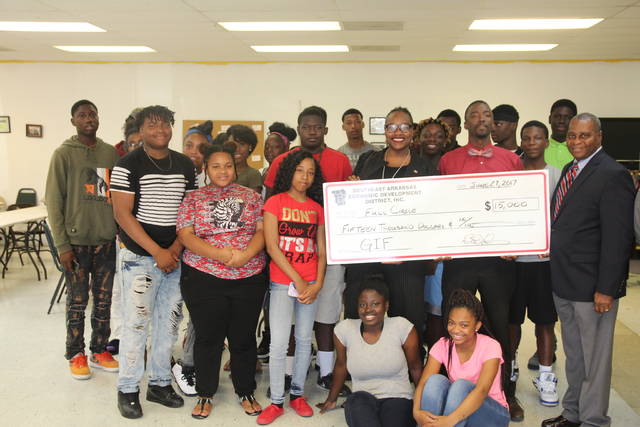 Full Circle receives check