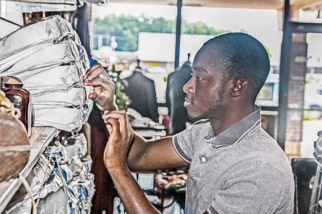 PB merchants prepare for tax-free shopping